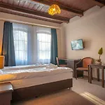 Klejnot Karkonoszy Oda ve Kahvaltı 3*