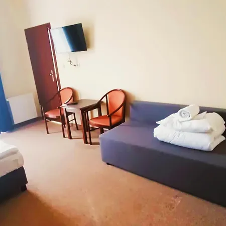 Klejnot Karkonoszy Oda ve Kahvaltı 3*
