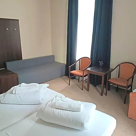 Klejnot Karkonoszy Oda ve Kahvaltı 3*