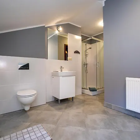 Klejnot Karkonoszy Oda ve Kahvaltı 3*